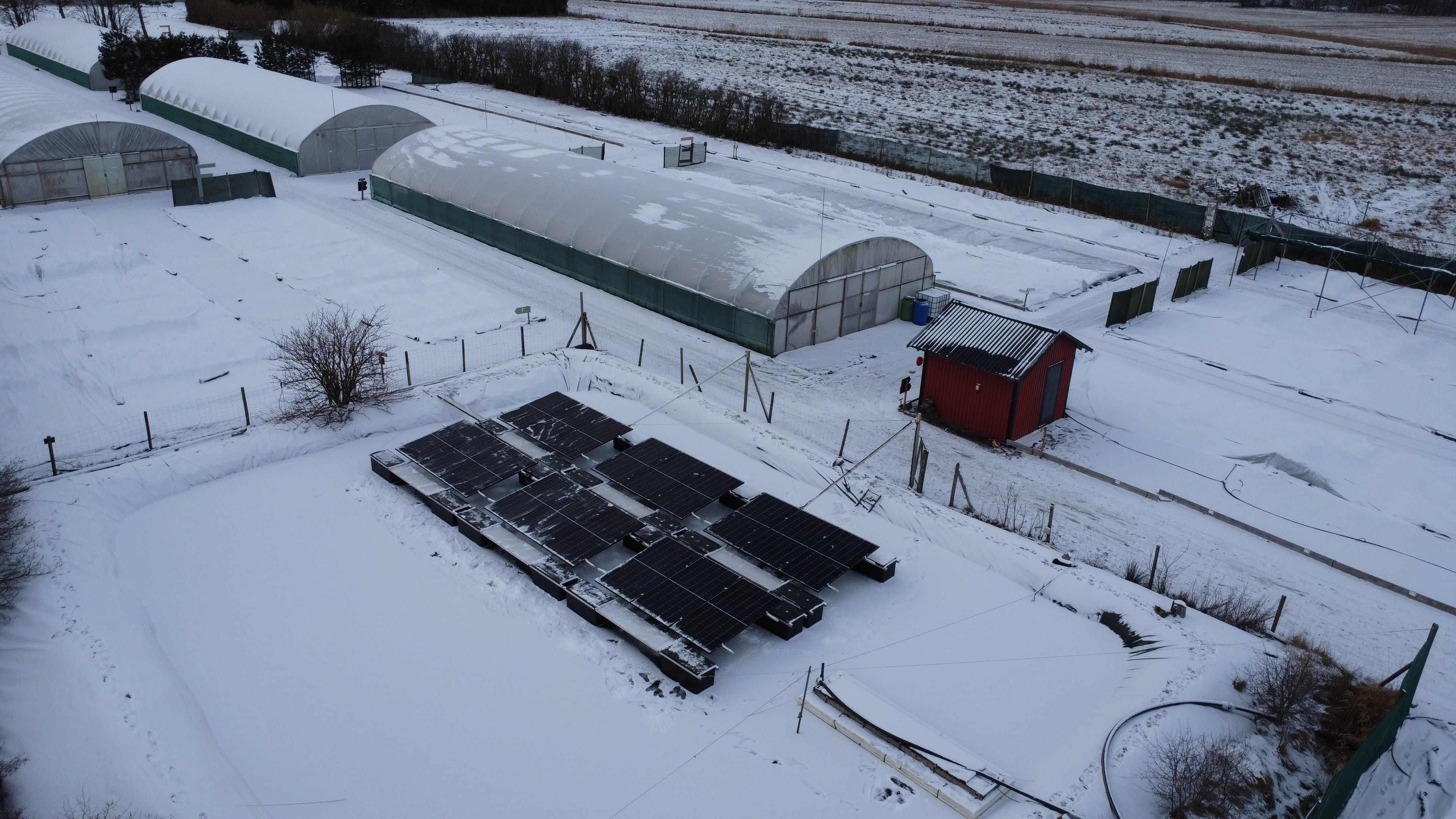 Floating solar panels on an irrigation pond at Säve nursery
